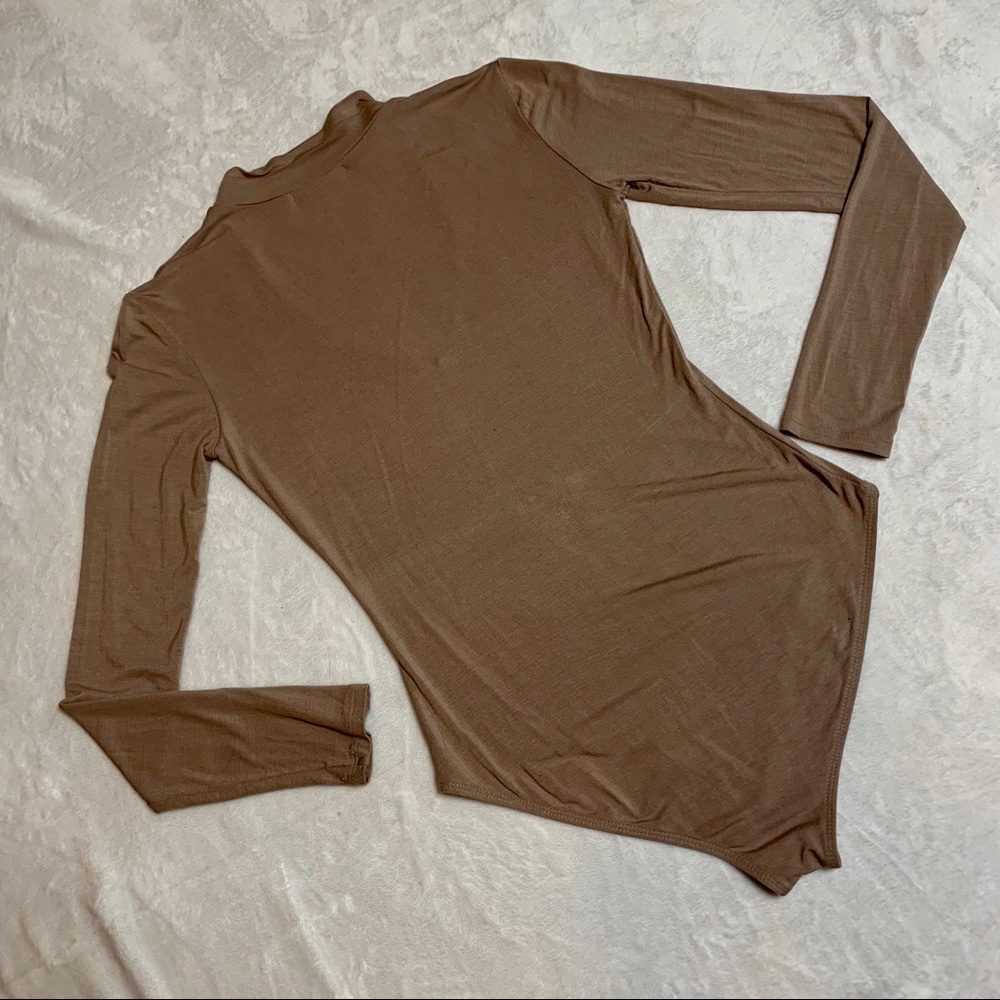 Kendall and Kylie Tan/Beige Bodysuit Size … - Picture 10 of 10